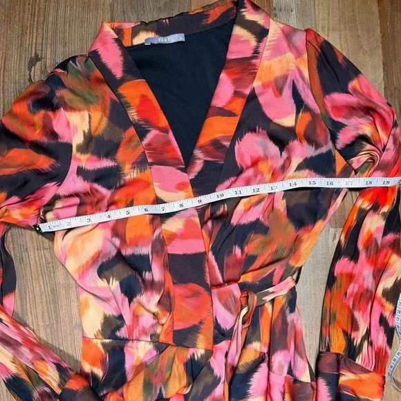 Tart Glenna Poly Satin Dress, Bromeliad Ikat, Size M - Picture 6 of 14